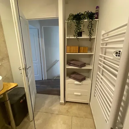 Appartement Charmante Maison De Avec Cour Exterieure *