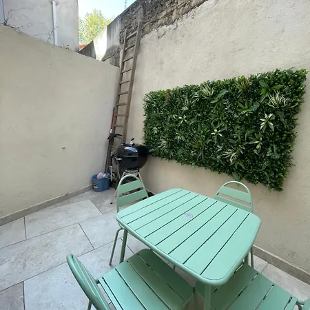 Apartment Charmante Maison De Avec Cour Exterieure *